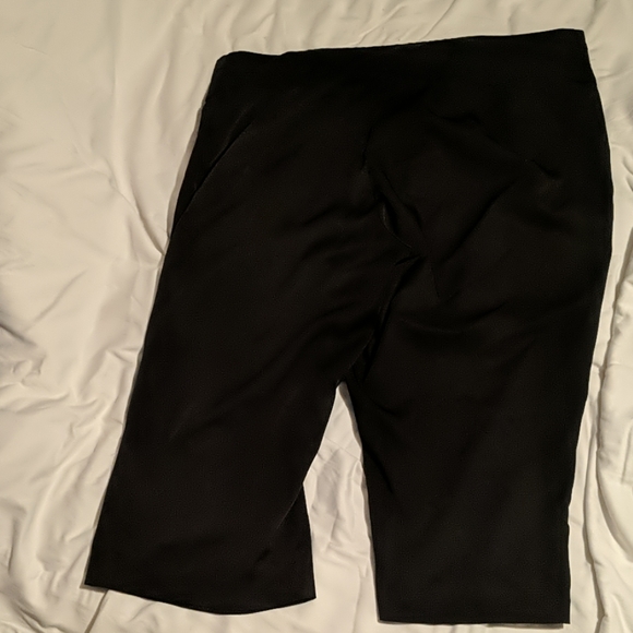 Size 18 Capri Bundle - Picture 5 of 5